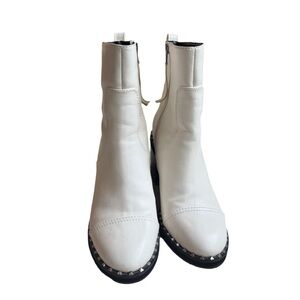 Circus by Sam Edelman White Studded Ankle Boots sz 9M